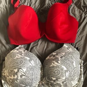 Set of 2 40F Cacique underwire bras